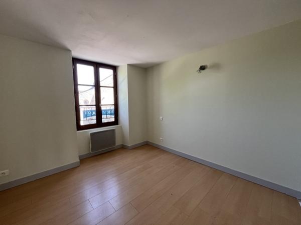 Maison à louer 650 € CC Romagne 5 p 127 m² DPE C