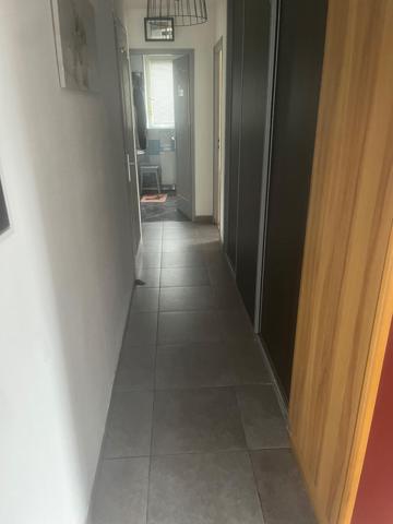 Pavillon sur sous-sol situé au calme centre-ville