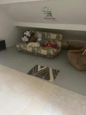 Pavillon sur sous-sol situé au calme centre-ville