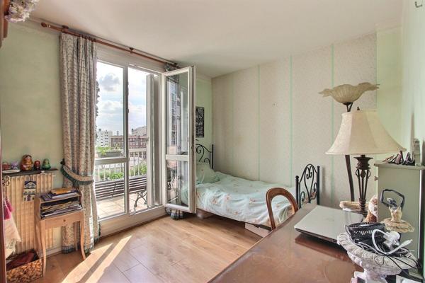 Asnieres Sur Seine : appartement T4 (86,13 m² Carrez) + terrasse