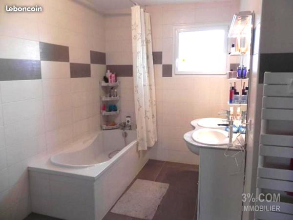 Maison 2015 RT2012 de 125m2 dans Lotissement Calme .  Mours-Saint-Eusèbe (26540)