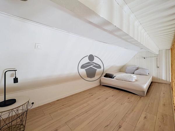 Location                                                      Appartement
                        
                     1 pièces                      31 m2                     à Saint-Quentin