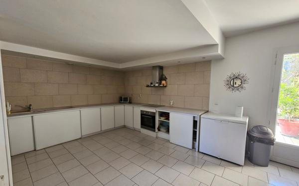 Appartement à louer    4 pièces •  Gémozac