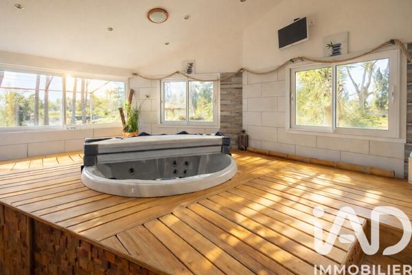 Maison à vendre 8 pièces 423 m² Arles