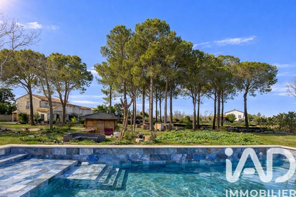 Maison à vendre 8 pièces 423 m² Arles