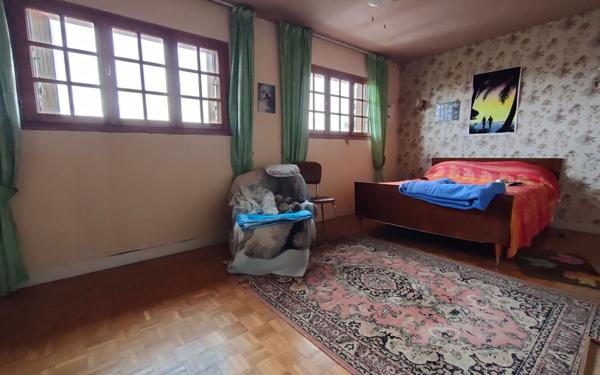 Maison à vendre    7 pièces •  Jouy-le-Châtel