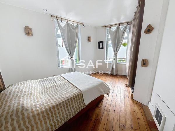 Beaux volumes et charme pour ce bien atypique