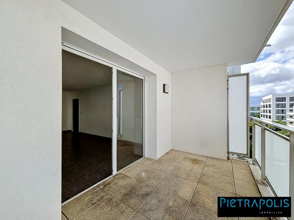 T3 de 70 m² - VAULX-EN-VELIN LA SOIE - BALCON - GARAGE