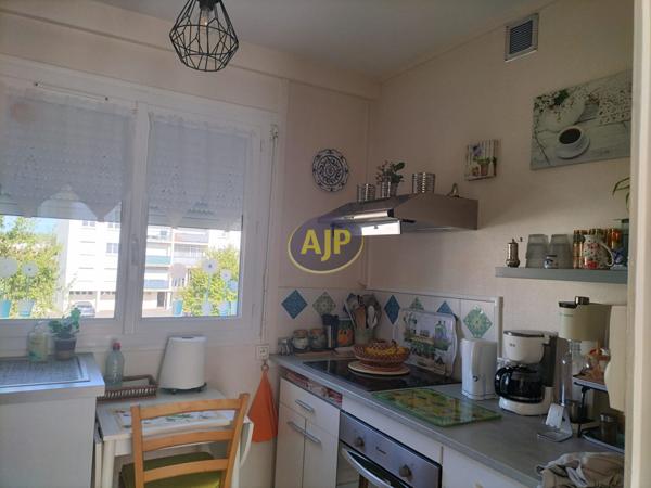 Appartement à louer Rochefort : 3 pièces, 70m² avec 2 chambre(s) à 750€ - AJP Immobilier Rochefort