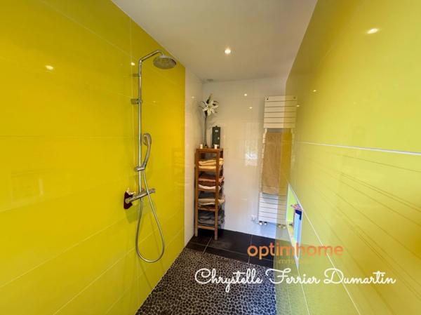 Maison de 206 m2 - 4 chambres - 1 studio indépendant - Piscine - CARBON BLANC