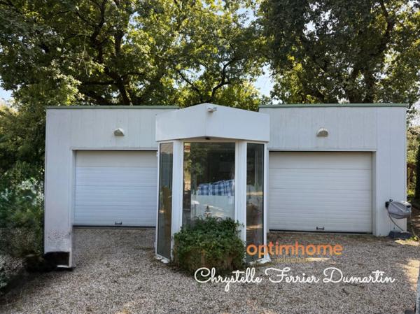 Maison de 206 m2 - 4 chambres - 1 studio indépendant - Piscine - CARBON BLANC