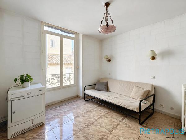 MONTPELLIER : À deux pas de la Place de la Comédie, Ensemble Immobilier de 282m² env
