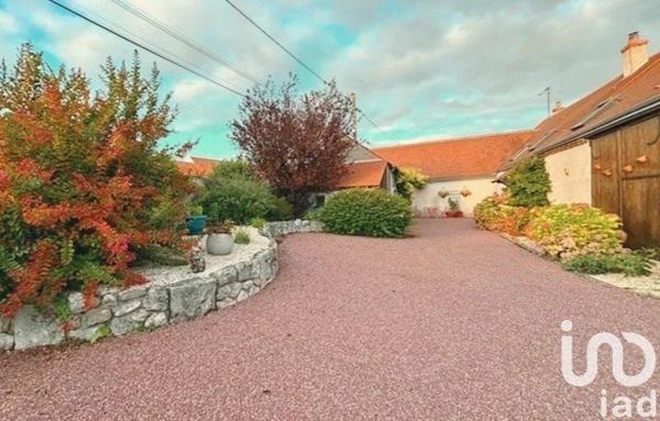 Longère 6 pièces de 192 m² à Ingré (45140)
