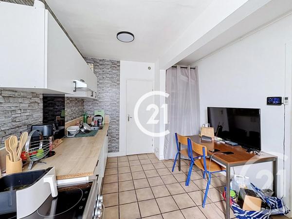 Immeuble à vendre  140 m 2   JARNAC  - 16
