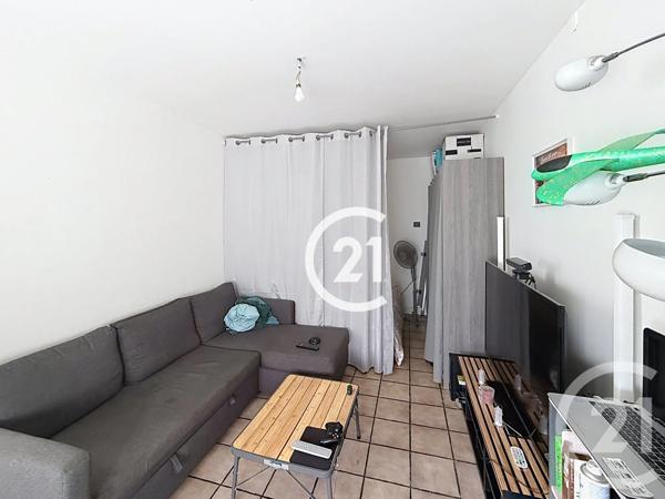 Immeuble à vendre  140 m 2   JARNAC  - 16