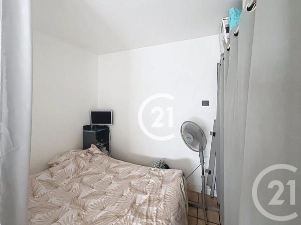 Immeuble à vendre  140 m 2   JARNAC  - 16