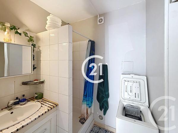 Immeuble à vendre  140 m 2   JARNAC  - 16