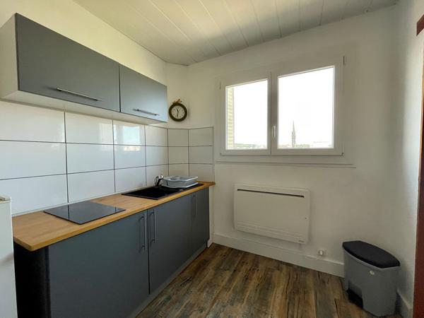 Appartement meublé 1 pièce(s) 19.76 m2 RUE JEANNE D'ARC NANCY