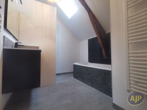 Location maison Noyal Chatillon Sur Seiche : 1 920 € - AJP Immobilier Pacé
