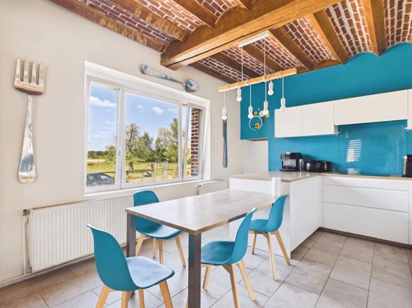 Maison
         8 pièces
        - 229 m² Bien prestige 890 000 €*