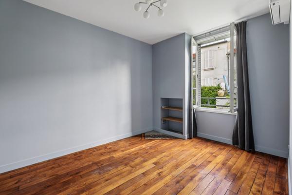 Location Maison de ville Paris 16 7 Pièces 157.61 m²