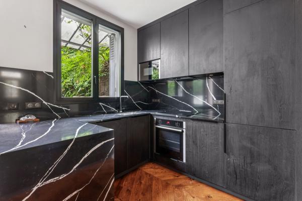 Location Maison de ville Paris 16 7 Pièces 157.61 m²