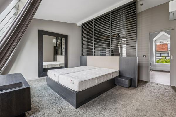 Location Maison de ville Paris 16 7 Pièces 157.61 m²