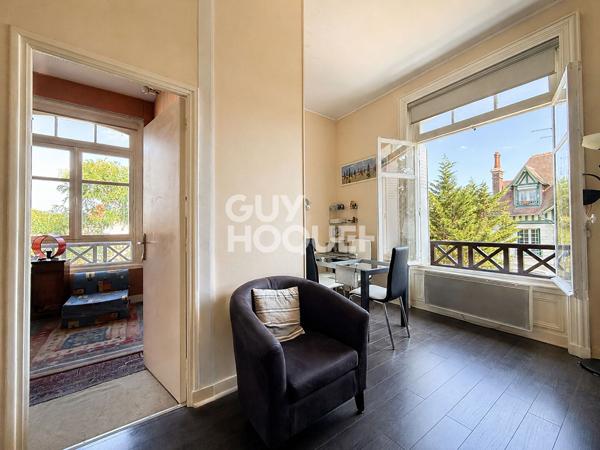 APPARTEMENT 2 PIECES DEAUVILLE - CHARME ET HISTOIRE  !