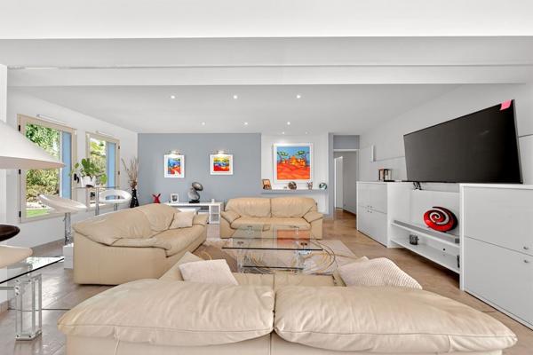 Vente Villa de luxe Mouans-Sartoux 8 Pièces 223 m²