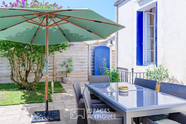 Échoppe de charme et son jardin secret avec piscine