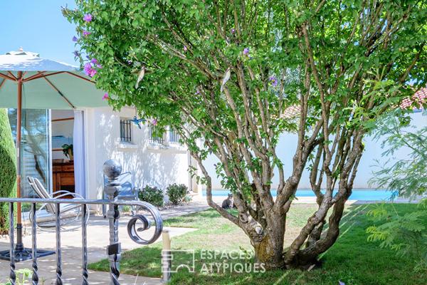 Échoppe de charme et son jardin secret avec piscine