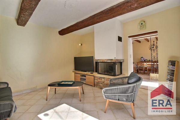 Maison à vendre à Carpentras - 3 chambres - 142m² habitables - Hangar - Piscine