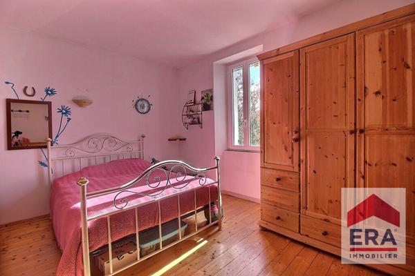 Maison à vendre à Carpentras - 3 chambres - 142m² habitables - Hangar - Piscine