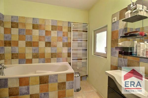 Maison à vendre à Carpentras - 3 chambres - 142m² habitables - Hangar - Piscine