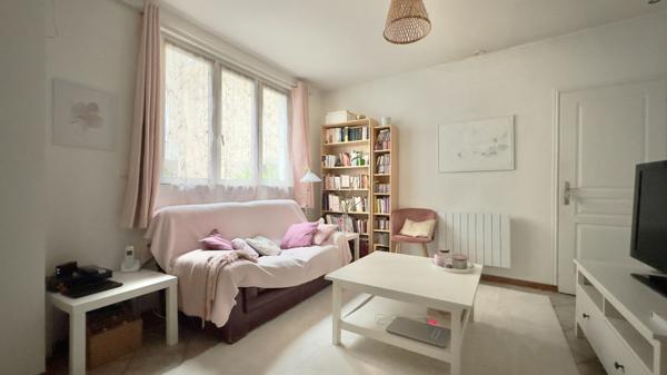 MAISON DE VILLE À JUVISY-SUR-ORGE, AU CALME ET PROCHE GARE RER C