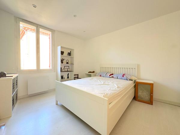 A VENDRE EXCLUSIVITE CADENET 84160 PROCHE CENTRE VILLE MAISON TYPE 4 PIECES D'ENVIRON 87M²