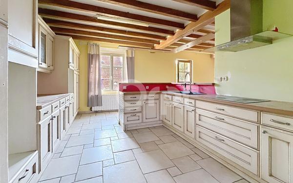 Maison à vendre    5 pièces • 172 m2 Évricourt