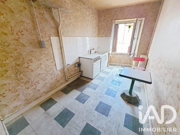 Immeuble à vendre 391 m² Chazelles