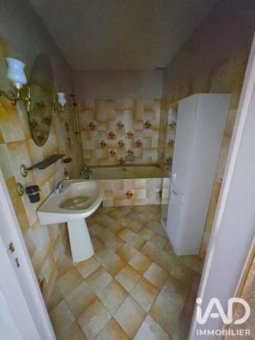 Immeuble à vendre 391 m² Chazelles