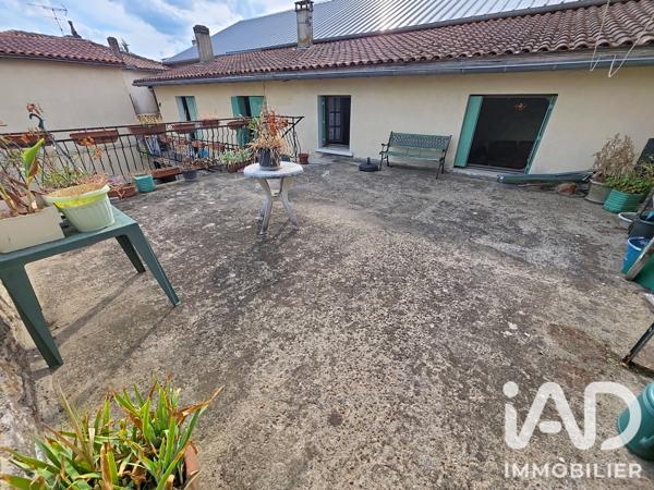 Immeuble à vendre 391 m² Chazelles