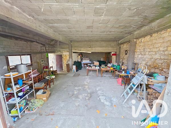 Immeuble à vendre 391 m² Chazelles
