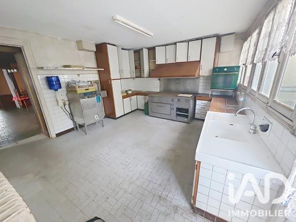 Immeuble à vendre 391 m² Chazelles