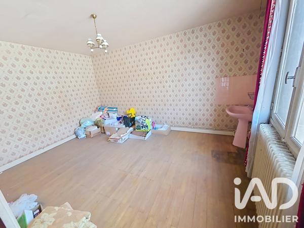 Immeuble à vendre 391 m² Chazelles