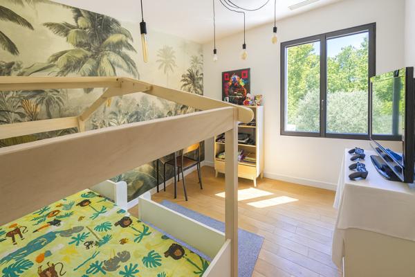 Chateau gombert (13013) MAISON CONTEMPORAINE DE 2021 - GARANTIE DECENNALE - PISCINE - PRESTATIONS EXCEPTIONNELLES