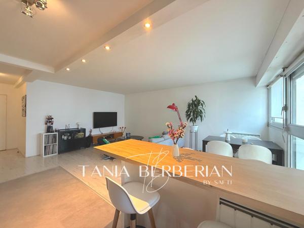 Bel appartement familial de 89m2 - 4P- Place Charras