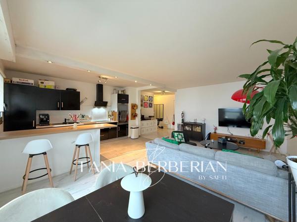 Bel appartement familial de 89m2 - 4P- Place Charras