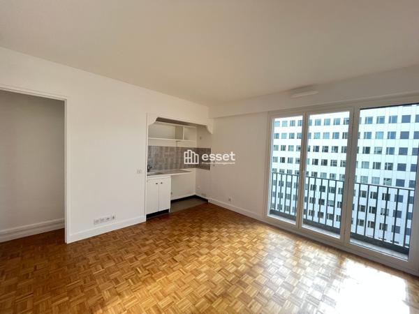 Location Studio 24 m² - Paris 75015