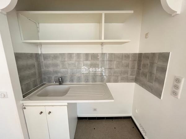 Location Studio 24 m² - Paris 75015