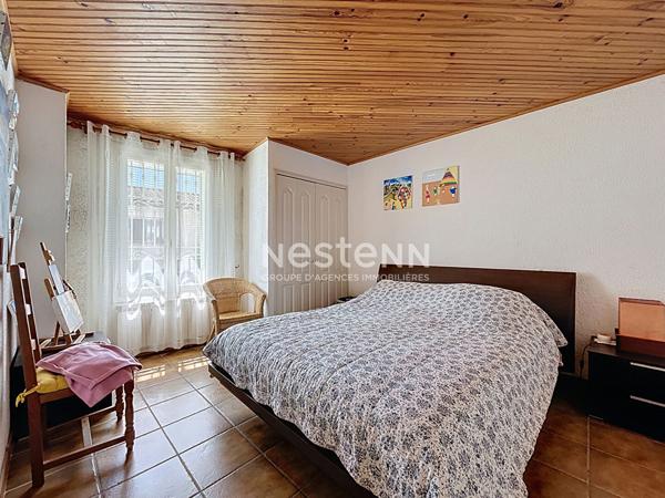 Maison de ville Vauvert 5 pièces 145 m² environ avec terrasse, jardin, et garage proche Centre-Ville , piscinable