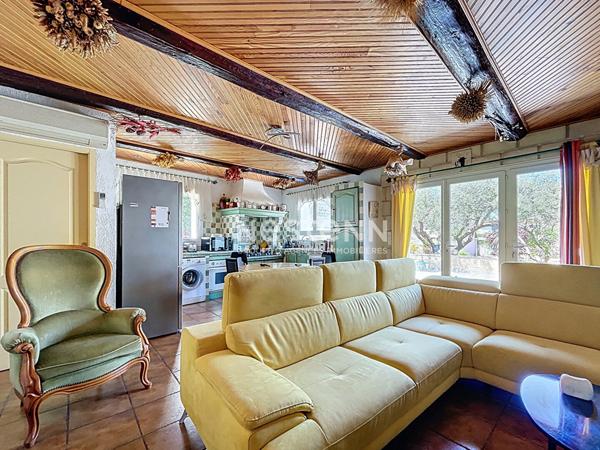 Maison de ville Vauvert 5 pièces 145 m² environ avec terrasse, jardin, et garage proche Centre-Ville , piscinable